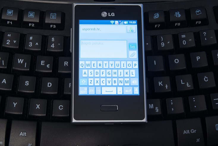 LG Optimus L3 (9).jpg